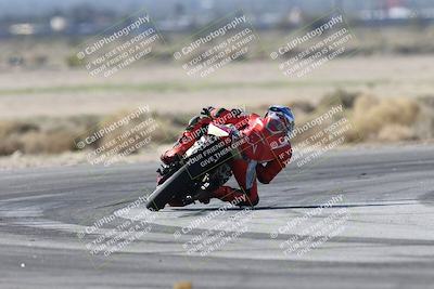 media/Jan-15-2026-Racers Edge (Thu) [[dfebeb70ab]]/3-B Group/Session 4 (Turn 5)/